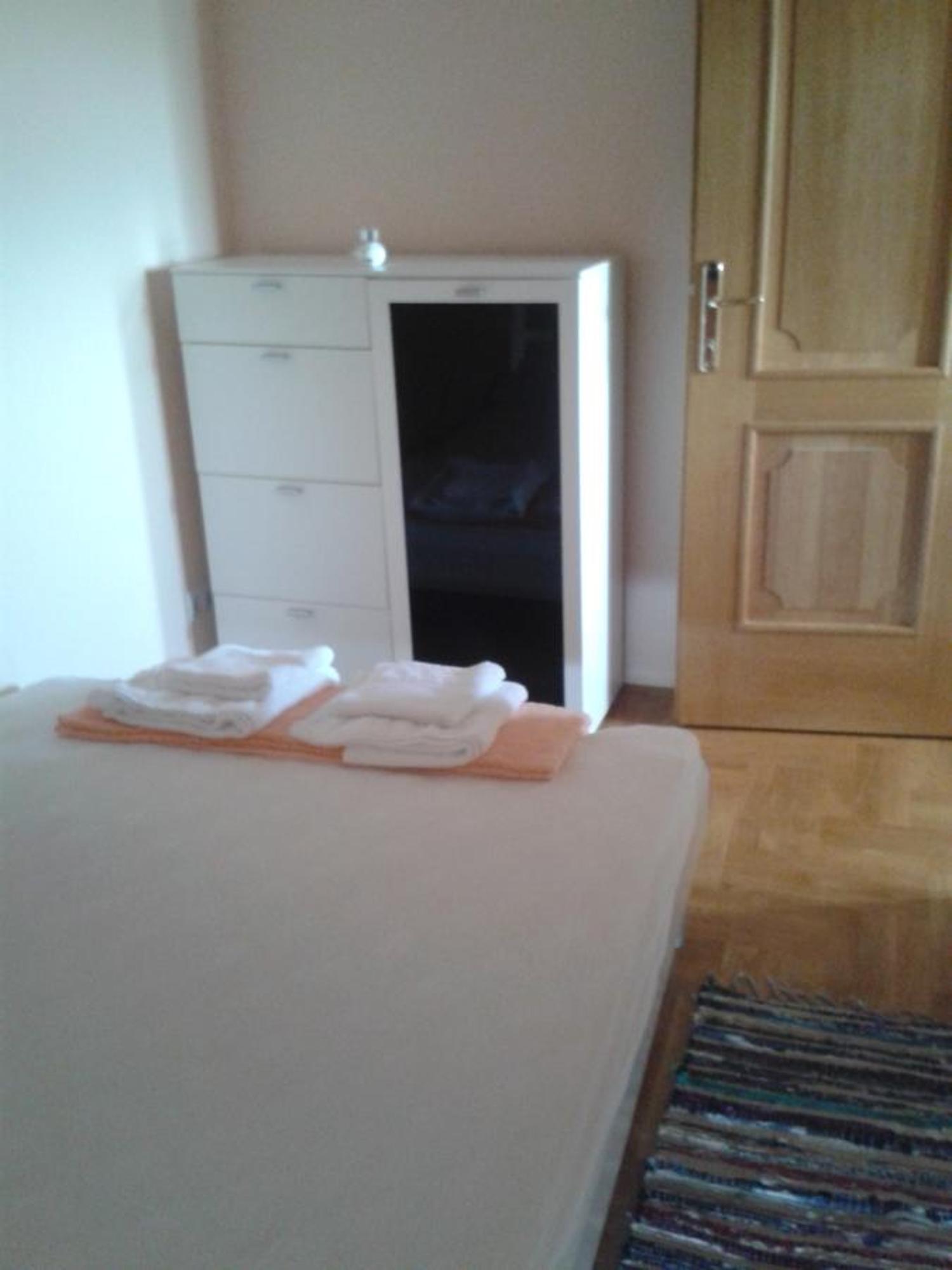 Apartmani Svalina - Seaview And 130M From Beach Трогір Екстер'єр фото