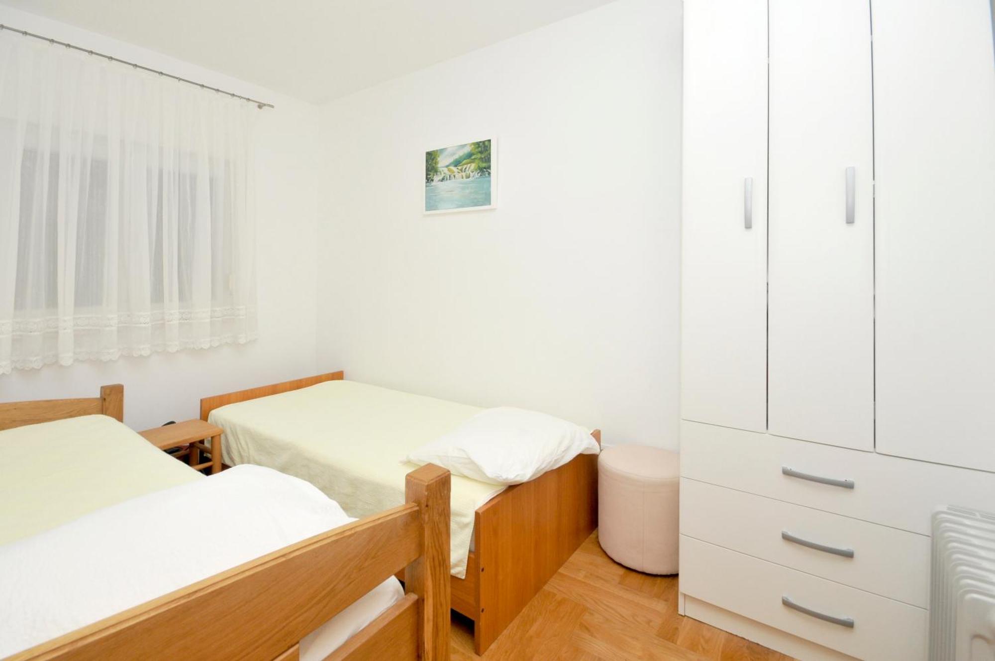 Apartmani Svalina - Seaview And 130M From Beach Трогір Екстер'єр фото