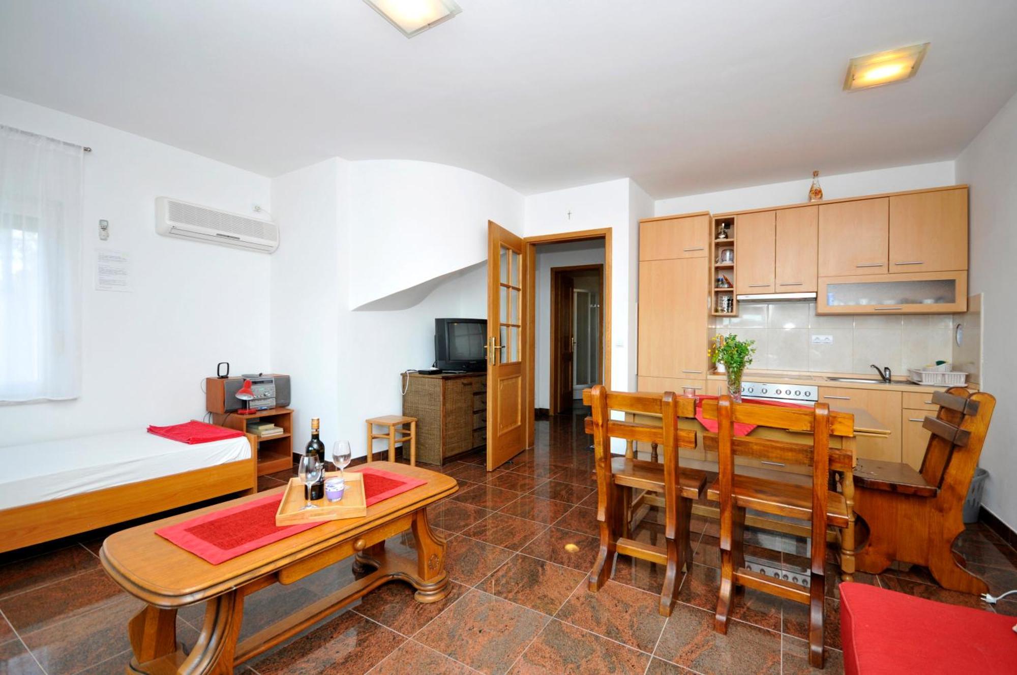 Apartmani Svalina - Seaview And 130M From Beach Трогір Екстер'єр фото
