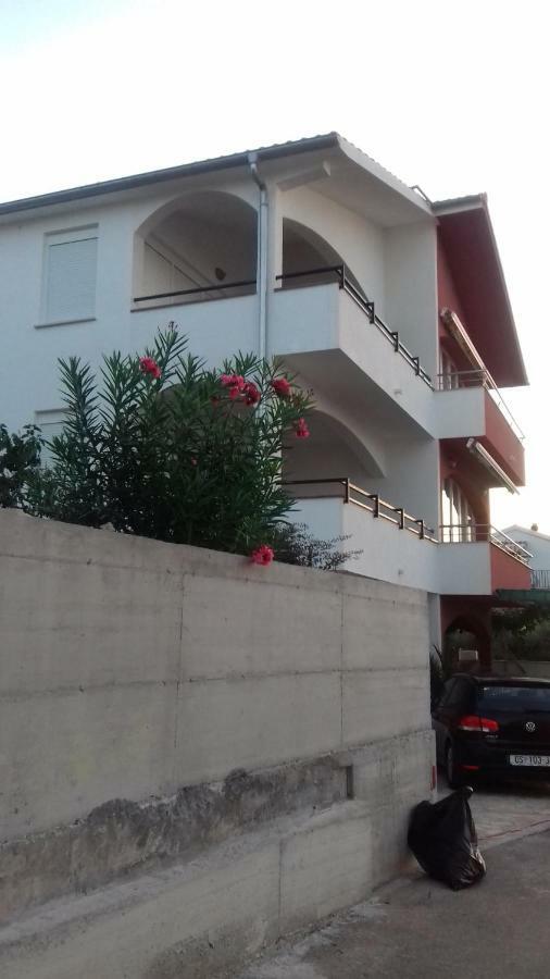 Apartmani Svalina - Seaview And 130M From Beach Трогір Екстер'єр фото